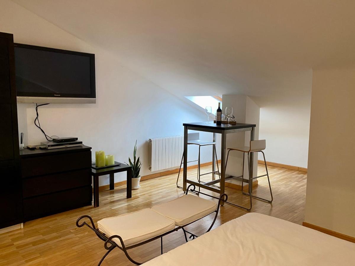 Atico Duplex Rio Ebro Lägenhet Haro Exteriör bild
